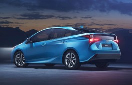Toyota Prius 2019 rear threequarters